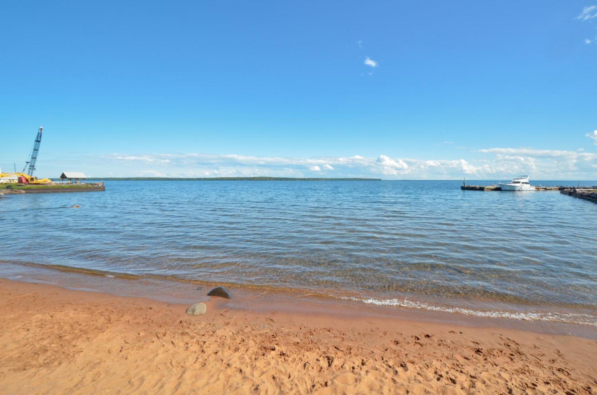 Beautiful Beach Front Condo With Lake Views Бейфилд Экстерьер фото